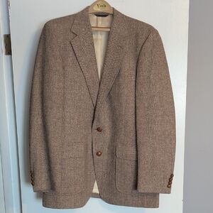 Elegant Brown Herringbone Blazer